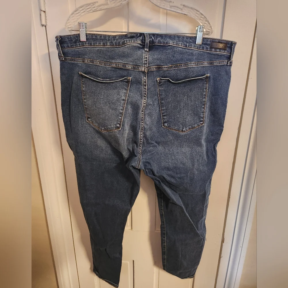 Abercrombie & Fitch Distressed Super Skinny High Rise Jegging Curve Love Size 24 - Picture 3 of 4